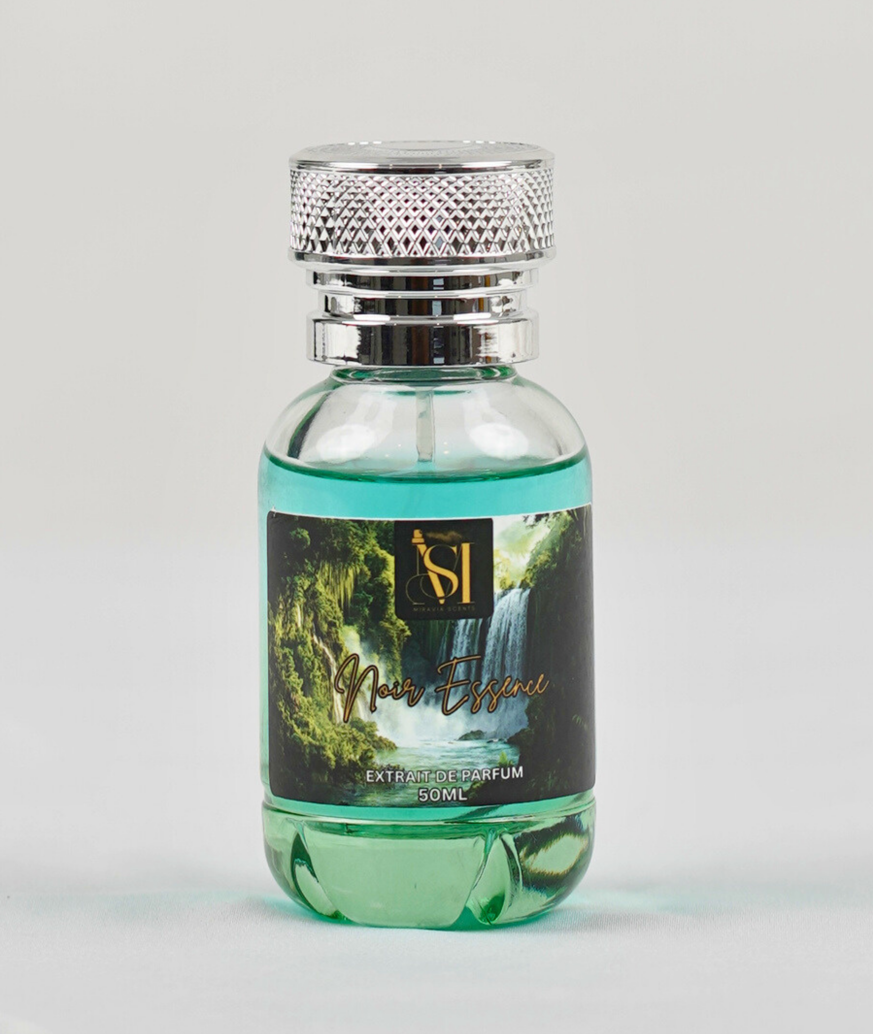 Noir Essense